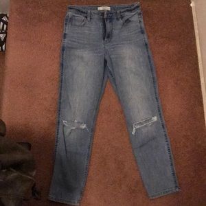 Abercrombie high rise distressed girlfriend jeans
